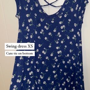 Blue daisy dress!